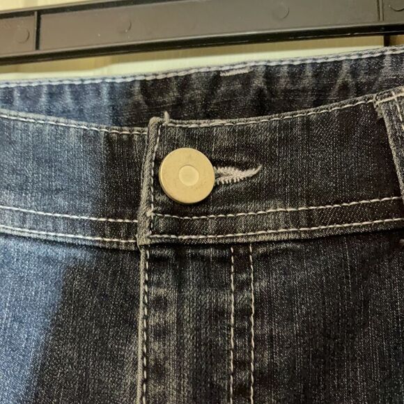 Christopher & Banks Tapered Leg Jeans Sequins 8 - Picture 8 of 16